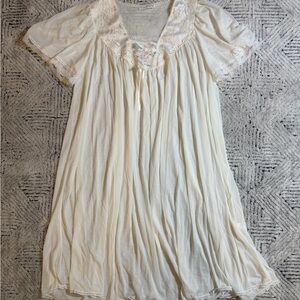 Vintage Miss Elaine Lace Nightgown Ivory Sheer Nylon Romantic Peignoir